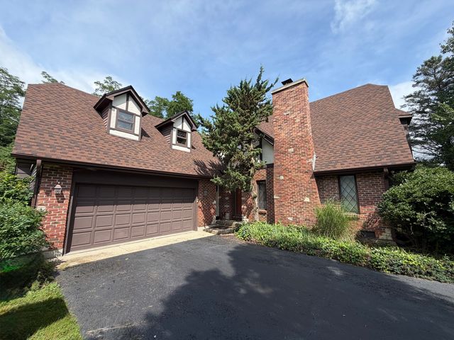 4511 Hanover Drive, Crystal Lake, IL 60012