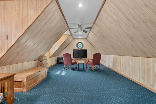 4511 Hanover Drive, Crystal Lake, IL 60012