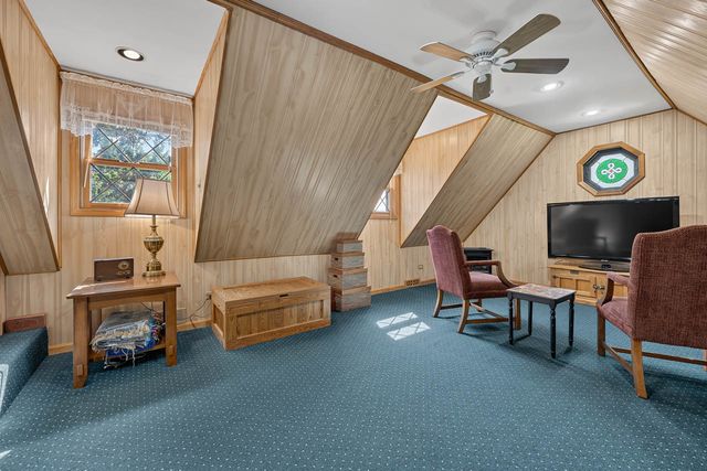 4511 Hanover Drive, Crystal Lake, IL 60012