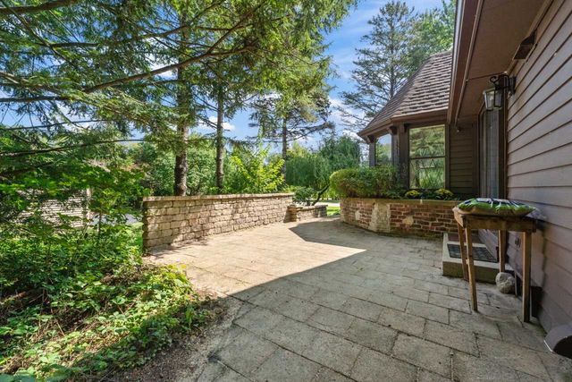 4511 Hanover Drive, Crystal Lake, IL 60012