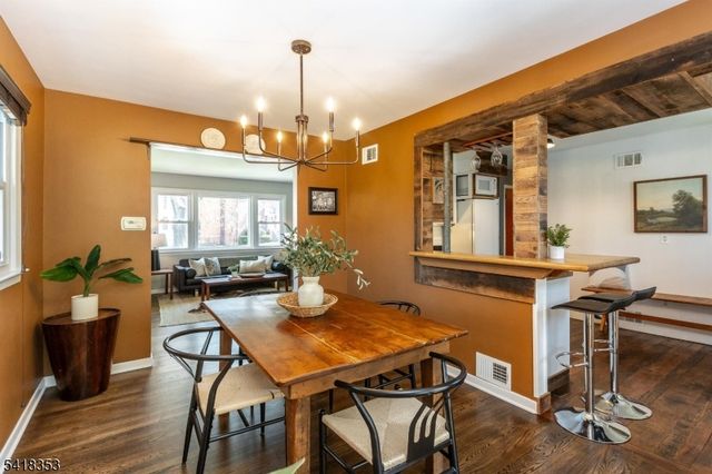 81 Burnett Ave, Maplewood Twp., NJ 07040