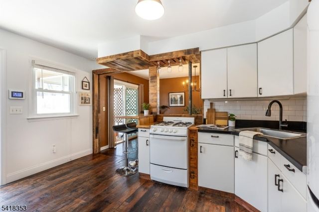 81 Burnett Ave, Maplewood Twp., NJ 07040