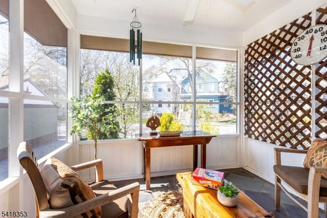 81 Burnett Ave, Maplewood Twp., NJ 07040