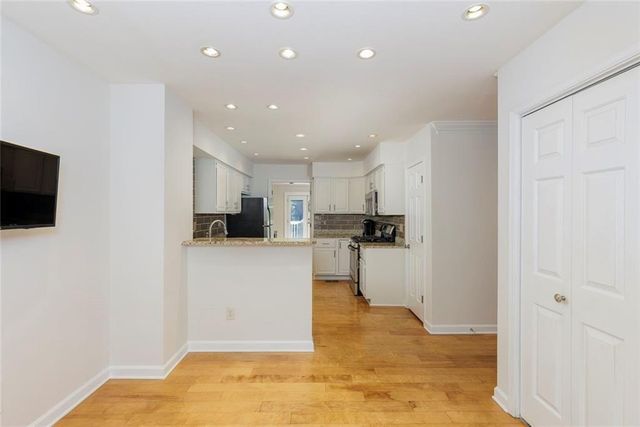 1363 Sheffield Glen Way, Atlanta, GA 30329