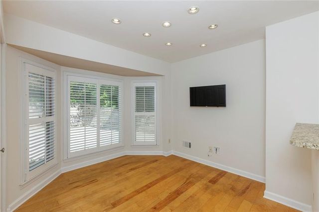 1363 Sheffield Glen Way, Atlanta, GA 30329