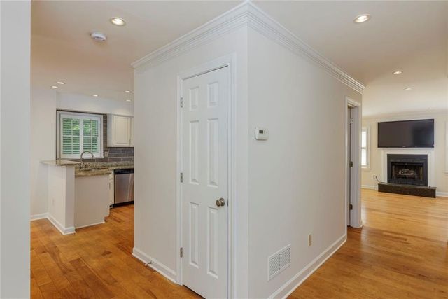 1363 Sheffield Glen Way, Atlanta, GA 30329