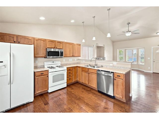 7425 Twin Valley Ter, Colorado Springs, CO 80925