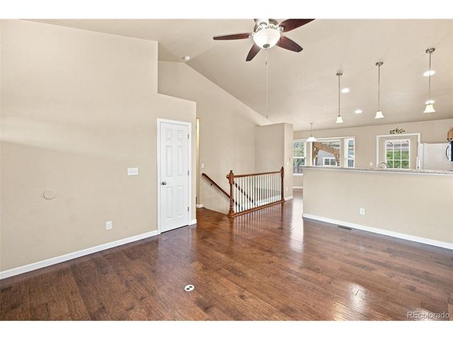 7425 Twin Valley Ter, Colorado Springs, CO 80925