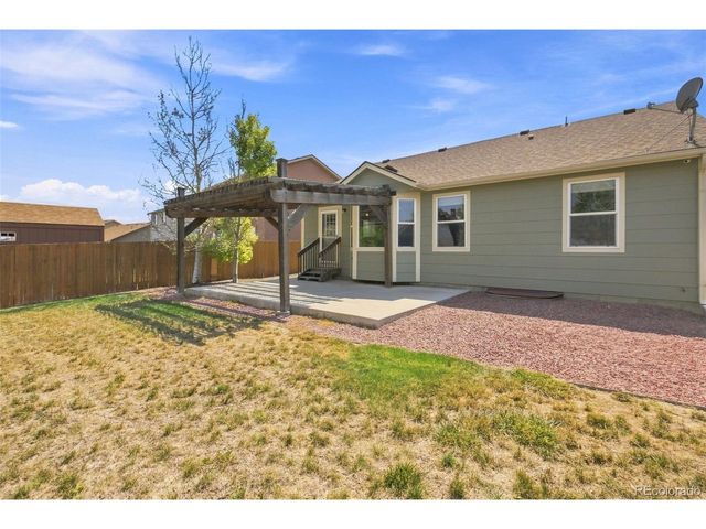 7425 Twin Valley Ter, Colorado Springs, CO 80925