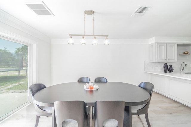 479 County Road 296d, Alvin, TX 77511