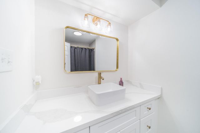 479 County Road 296d, Alvin, TX 77511