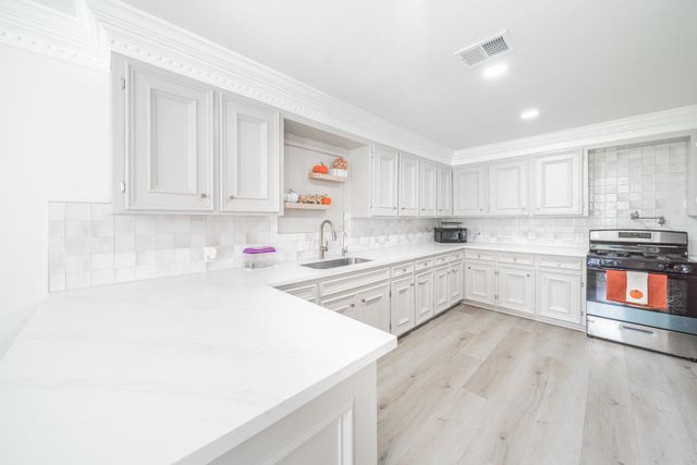 479 County Road 296d, Alvin, TX 77511