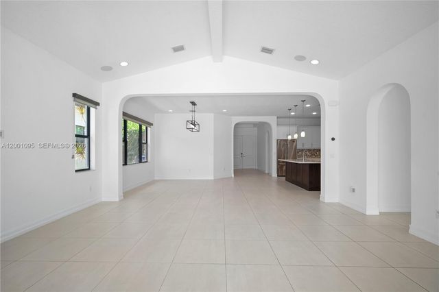 1286 SW 113th Way, Pembroke Pines, FL 33025