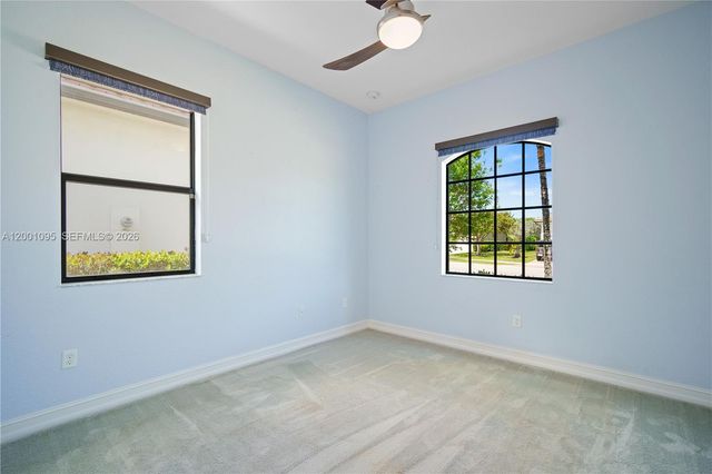 1286 SW 113th Way, Pembroke Pines, FL 33025