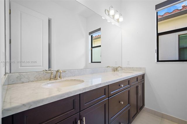 1286 SW 113th Way, Pembroke Pines, FL 33025