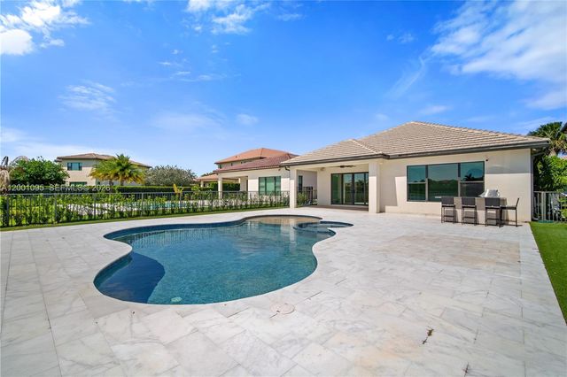 1286 SW 113th Way, Pembroke Pines, FL 33025