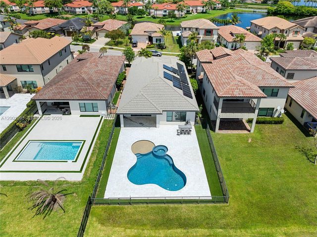 1286 SW 113th Way, Pembroke Pines, FL 33025