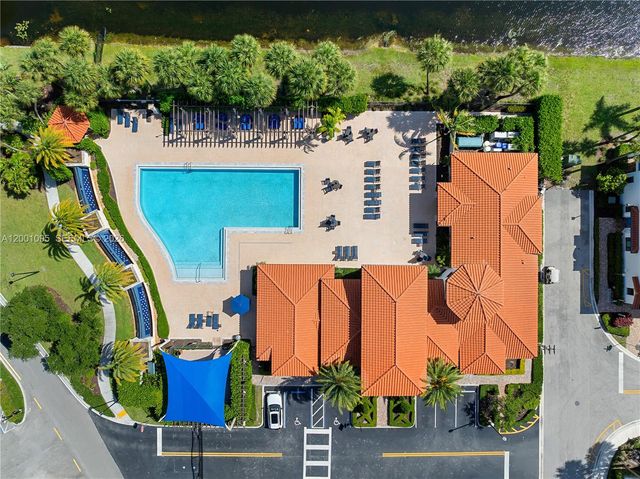 1286 SW 113th Way, Pembroke Pines, FL 33025