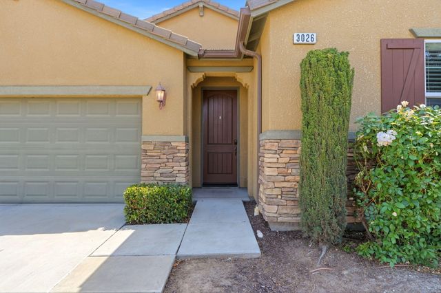 3026 Winslow Street, Visalia, CA 93291