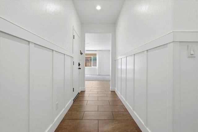 3026 Winslow Street, Visalia, CA 93291