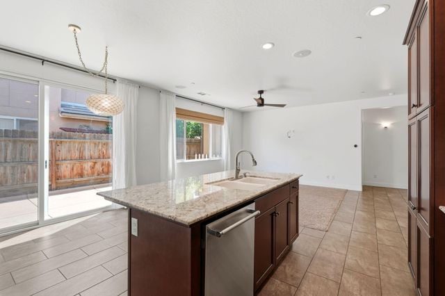 3026 Winslow Street, Visalia, CA 93291