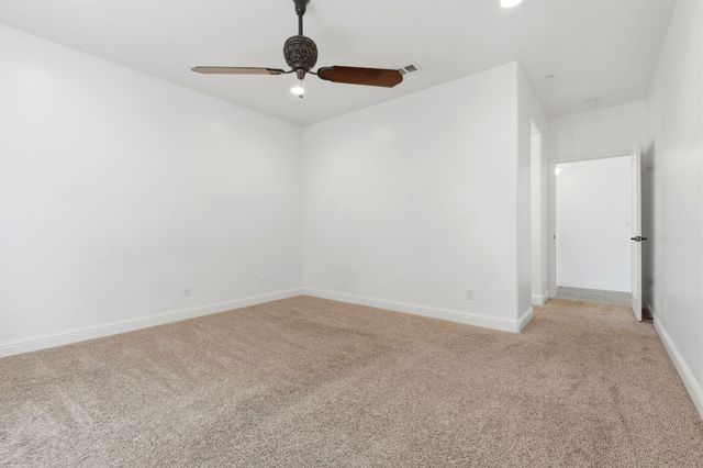 3026 Winslow Street, Visalia, CA 93291