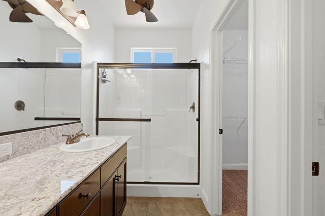 3026 Winslow Street, Visalia, CA 93291