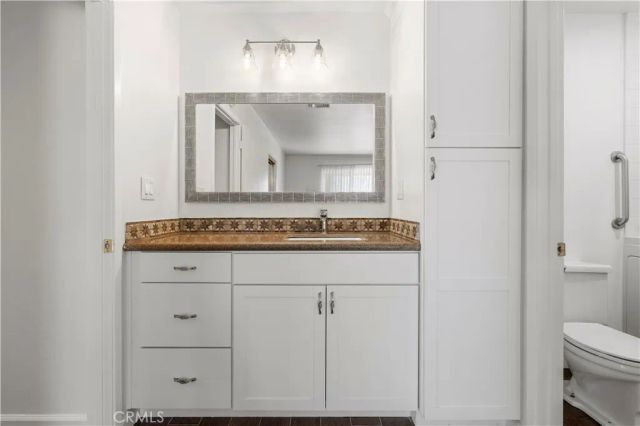 26824 Circle Of The Oaks, Newhall, CA 91321