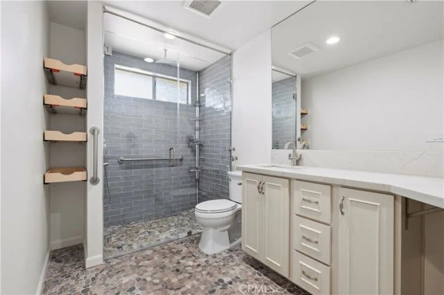 26824 Circle Of The Oaks, Newhall, CA 91321