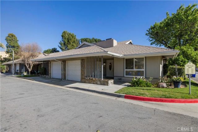 26824 Circle Of The Oaks, Newhall, CA 91321