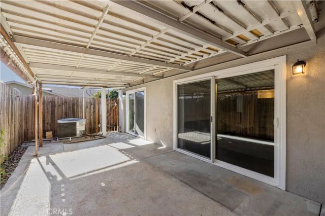 26824 Circle Of The Oaks, Newhall, CA 91321