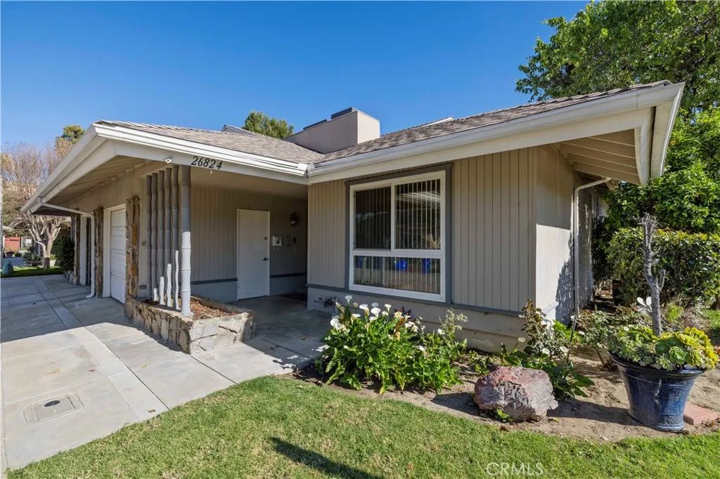 26824 Circle Of The Oaks, Newhall, CA 91321