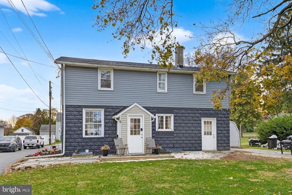 6 SOUTH AVE, Landisville, PA 17538
