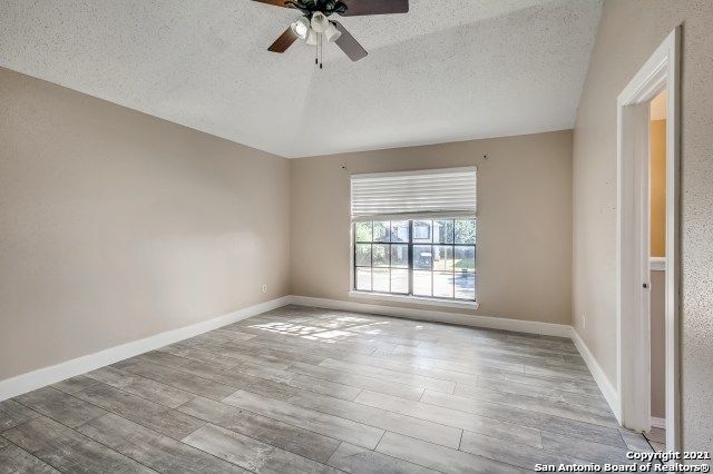 2809 HIDDEN GROVE LN, Schertz, TX 78154