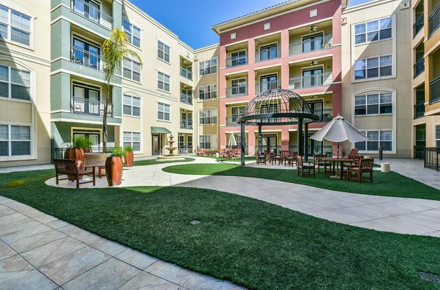 1711 Old Spanish Trail 419, Houston, TX 77054