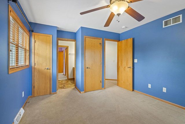 1325 S WESTHAVEN DRIVE, Oshkosh, WI 54904