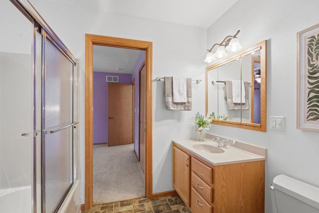 1325 S WESTHAVEN DRIVE, Oshkosh, WI 54904