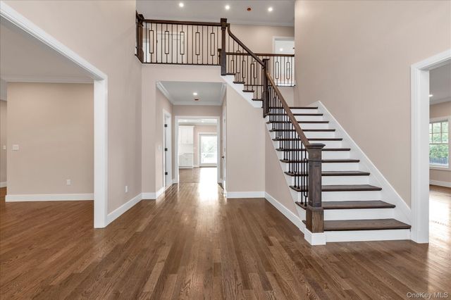 34 Calumet Drive, Dix Hills, NY 11746