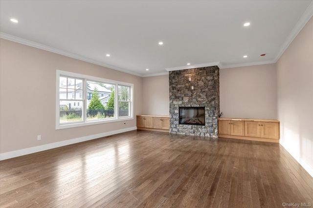 34 Calumet Drive, Dix Hills, NY 11746