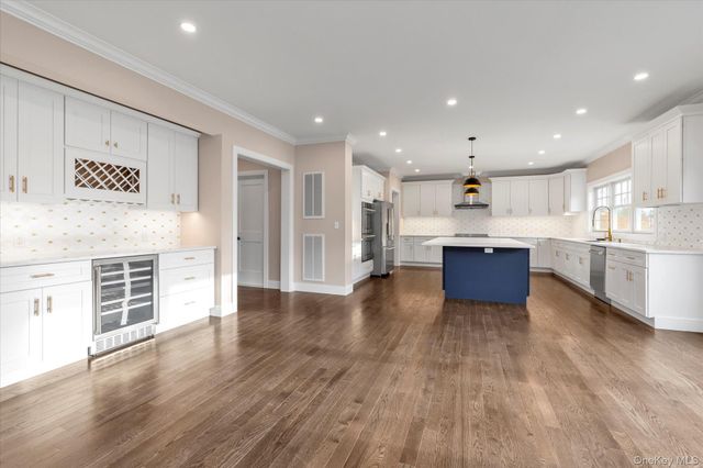 34 Calumet Drive, Dix Hills, NY 11746