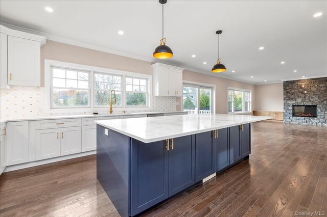 34 Calumet Drive, Dix Hills, NY 11746