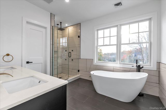 34 Calumet Drive, Dix Hills, NY 11746