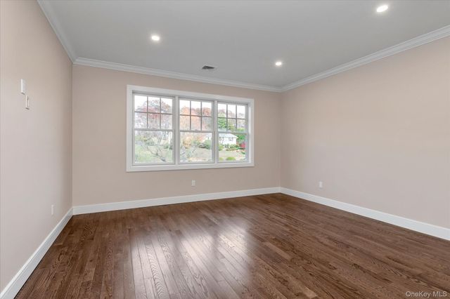 34 Calumet Drive, Dix Hills, NY 11746