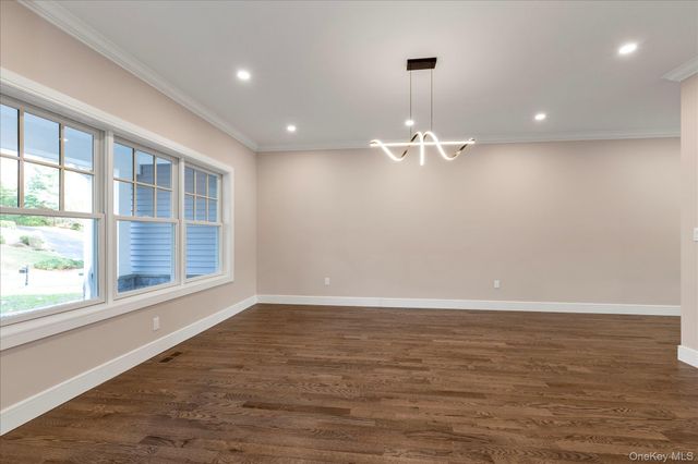 34 Calumet Drive, Dix Hills, NY 11746