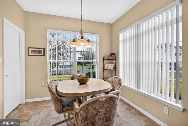 164 TUNICFLOWER LN, Princeton Junction, NJ 08550