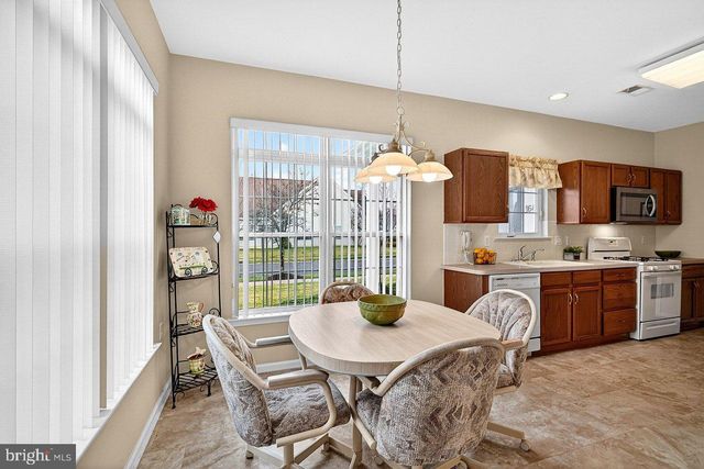 164 TUNICFLOWER LN, Princeton Junction, NJ 08550