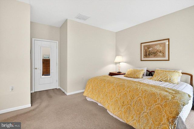 164 TUNICFLOWER LN, Princeton Junction, NJ 08550