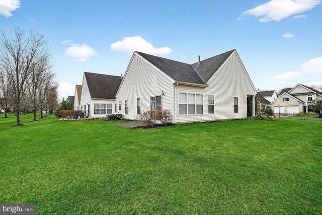 164 TUNICFLOWER LN, Princeton Junction, NJ 08550