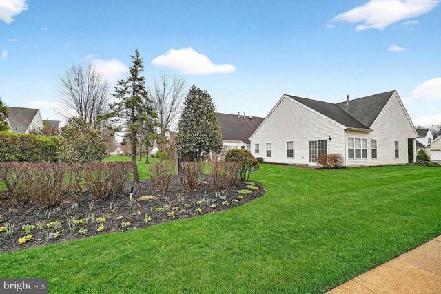 164 TUNICFLOWER LN, Princeton Junction, NJ 08550