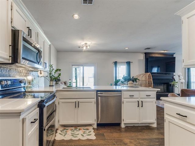 713 Vickery Avenue, Yukon, OK 73099